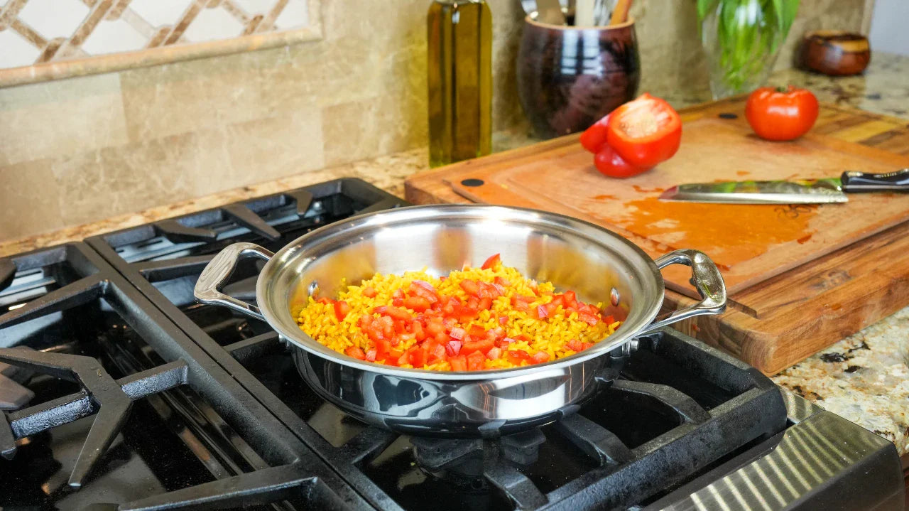 2.3 Quart Casserole with Cover
