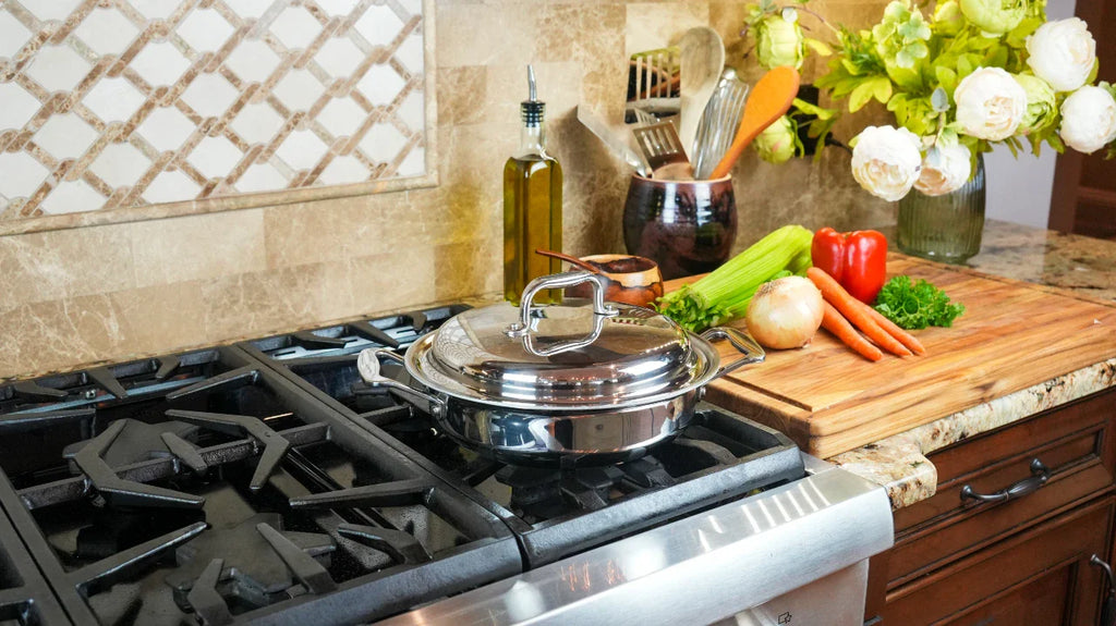 2.3 Quart Casserole with Cover