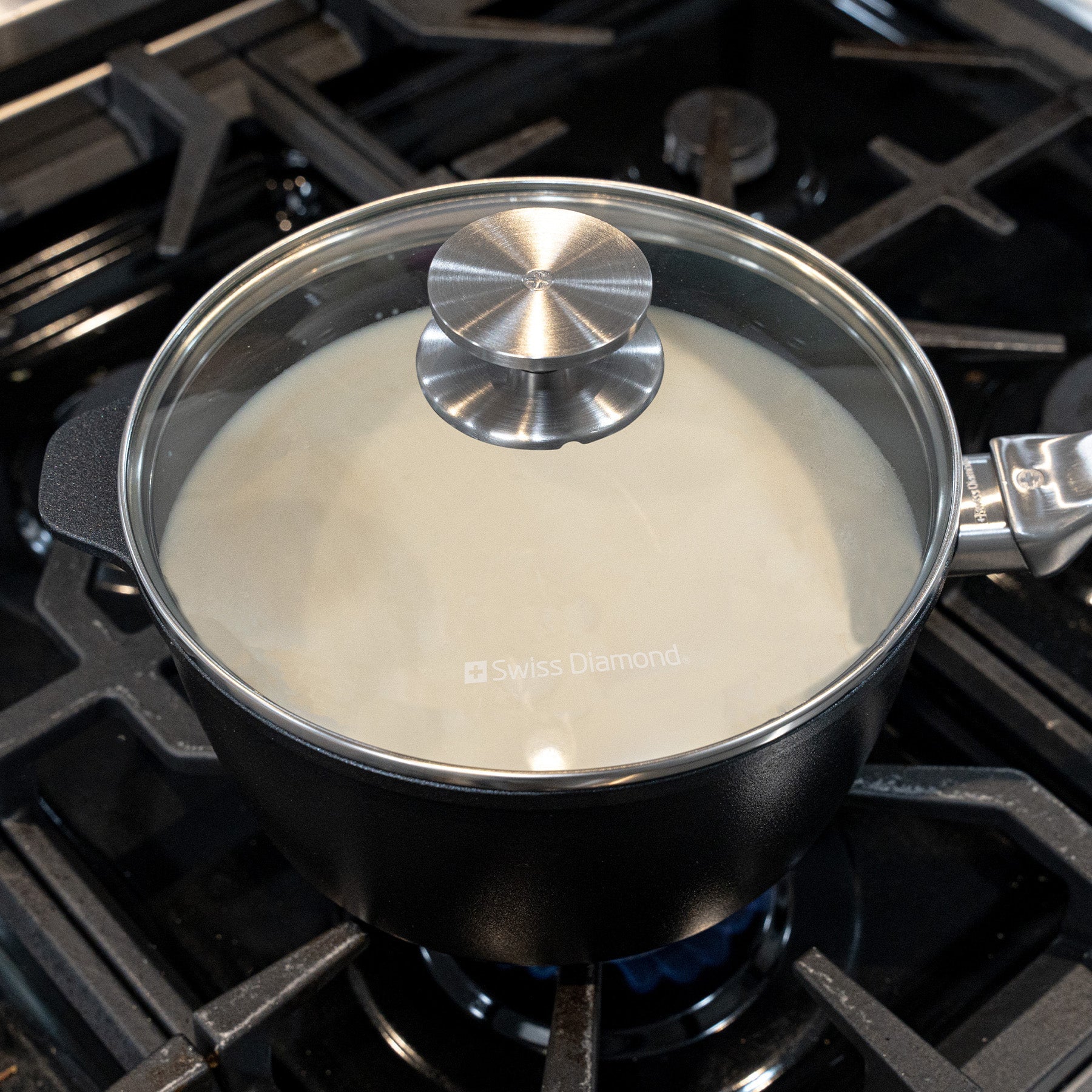 CXD DOU Ceramic Nonstick Saucepan with Glass Lid | Made in Switzerland